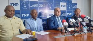 CRISIS HAITIANA: Pelegrín Castillo reclaman cambio radical en abordaje crisis de Haití y solicitan declarar Estado de Excepción en la Frontera