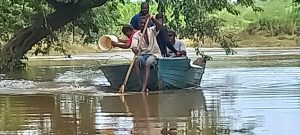 RÍO DESBORDADO: Estudiantes fuera de las aulas varios días despues del paso de tomenta Melissa ¿Dónde y qué provoca?