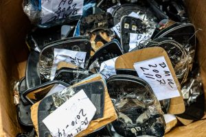 ROBABAN RETROVISORES DE VEHÍCULOS Policía Nacional desmantela red que robaba y vendía piezas de vehículos en Gran Santo Domingo