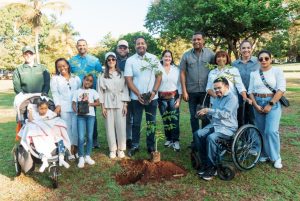 INCLUSIÓN: Alcaldía del Distrito Nacional y Conadis desarrollan siembra inclusiva en el Mirador Sur