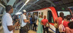 !PROBLEMA EN EL METRO! Metro de Santo Domingo inicia con problemas el nuevo año, miles de usuarios quedan varados en estación Hermanas Mirabal