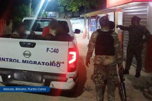 PERSIGUEN HAITIANOS: Operativos de Migración impactan barrios SD y El Cibao; en dos días de esta seman atrapan a más de 2,200 inducumentados; deportan a 1,052