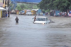 ¿QUIENES SON CULPABLES DE I NUNDACIONES EN SANTO DOMINGO? Ex presidente del Codia culpa a todos los gobiernos