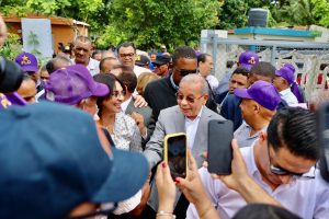 DANILO MEDINA:  Ex presidente República Dominicana ve “sospechosa” decisión de suspender las  encuestas