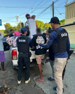 BATIDAS CONTRA HAITIANOS: Dirección General de Migración deporta 2826 indocumentados y detiene 2696 en operativos migratorios durante el fin de semana