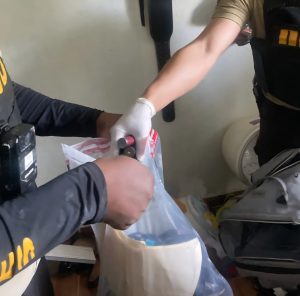 DROGAS Y ARMAS: Incautaron agentes de control de sustancias prohibidas y del Ministerio ´Público en varios lugares de San Cristóbal