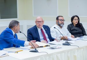 REFORMA FISCAL: Comisión Bicameral que estudia proyecto de ley de Medidas Pro Crecimiento Económico escuchará este martes al ministro de Hacienda y Economía, Magín Diaz y a la AIRD