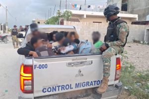 DEPORTACIONES DE HAITIANOS: Operativos migratorios reportan màs de mil detenidos en Friusa y Verón Punta Cana