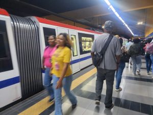 METRO DE SANTO DOMINGO: Sierran sistema de transporte como medida preventiva por sismo de 4.5 grados en RD; evacùan empleados de empresas pùblicas y privadas