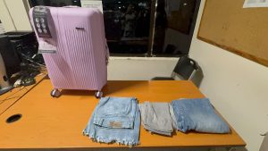 CON PRENDAS DE VESTIR REPLETAS DE COCAINA: Autoridades dominicana inteceptan a dos extranjeros en Aeropuerto Las ]Américas