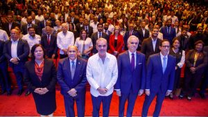 ¿CUALES SON LOS GRANDES RETOS DE LA EDUCACIÓN DOMINICANA? Presidente Luis Abinader recibe informe de la Consulta Nacional sobre el Futuro de la Educación con aportes de más de 7,000 participantes