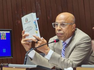 !DENUNCIAS Y DEFENSA SISTEMA EDUCATIVO! Matiza discusión en sesión de la Cámara de Diputados