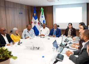 SEGURIDAD SOCIAL: Diálogo permanente para la aprobación del Fondo de Medicamentos de Alto Costo (FOMAC)