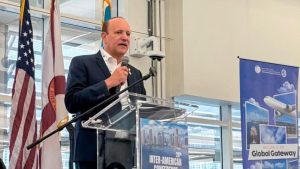 !TRANSFORMACIÓN DE SANTIAGO! Alcalde Ulises Rodríguez destaca en Miami transformación de esta ciudad y oportunidades de inversión