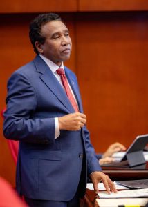 !ELECTORAL! Senador Félix Bautista deposita proyecto de ley que busca eliminar el método D’Hondt
