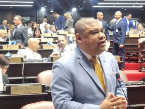 !DEPLORA CIERRE DE AL MENOS 60 BIBLIOTECAS PÚBLICAS! Diputados Ramón Raposo señala muchas las conviderten funerarias